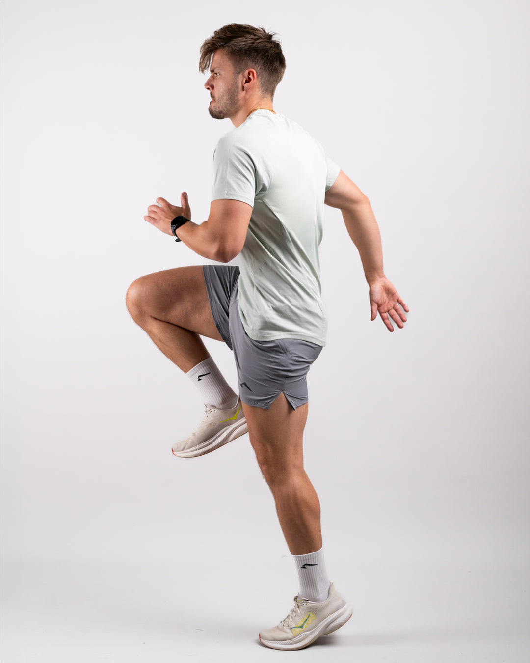 Active Outfit Bundle (Shirt, Shorts & Socken)