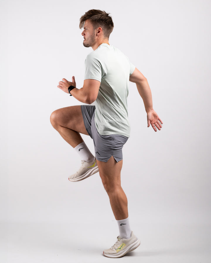 Active Outfit Bundle (Shirt, Shorts & Socken)