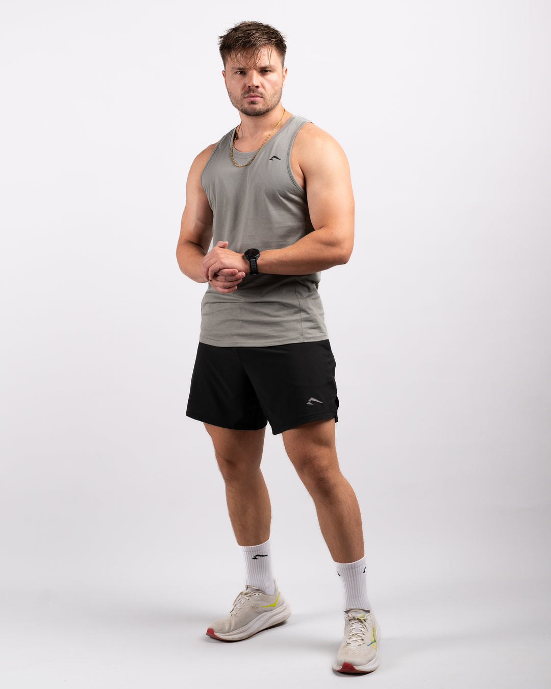 Active Outfit Bundle  (Tanktop, Shorts & Socken)