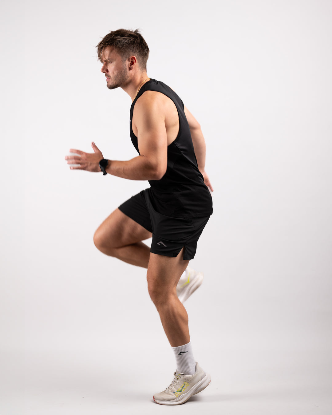 Active Outfit Bundle  (Tanktop, Shorts & Socken)