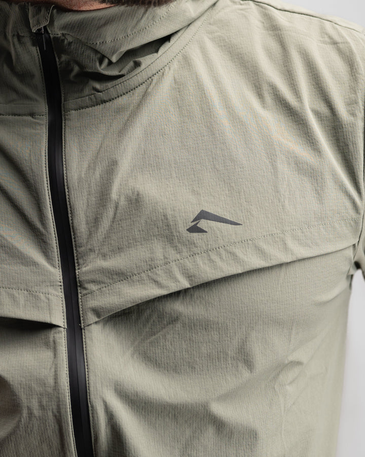 Elite Windbreaker Full Zip (Light Olive) - Athletic Aesthetics
