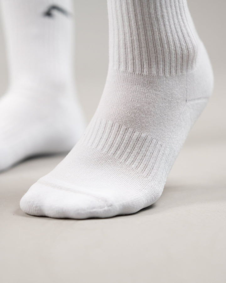 Hohe Sportsocken / Cushioned Crew Socks 3er Pack (White) - Athletic Aesthetics