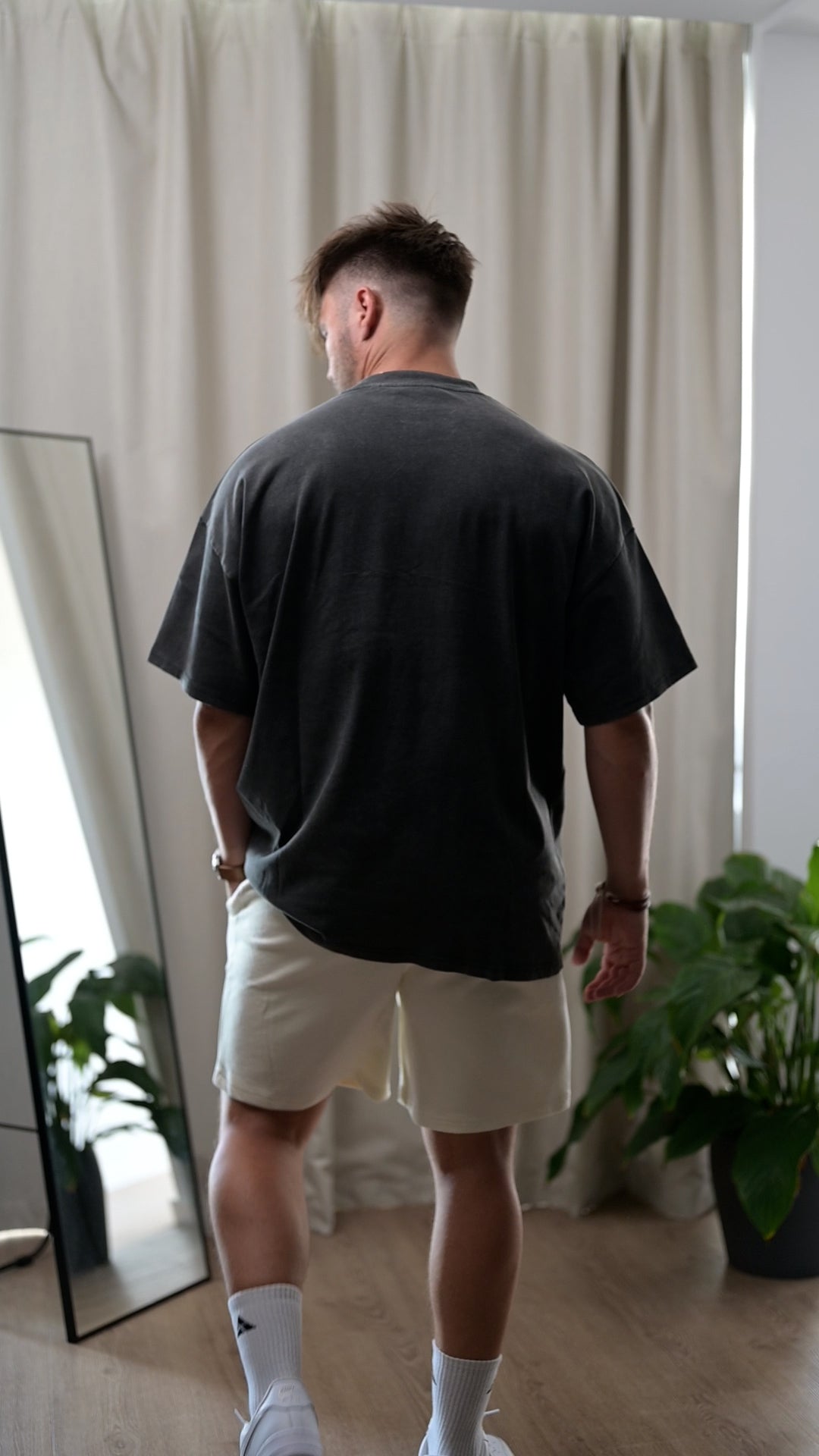 Sweatshorts (Cream) - HQ Basics - Athletic Aesthetics