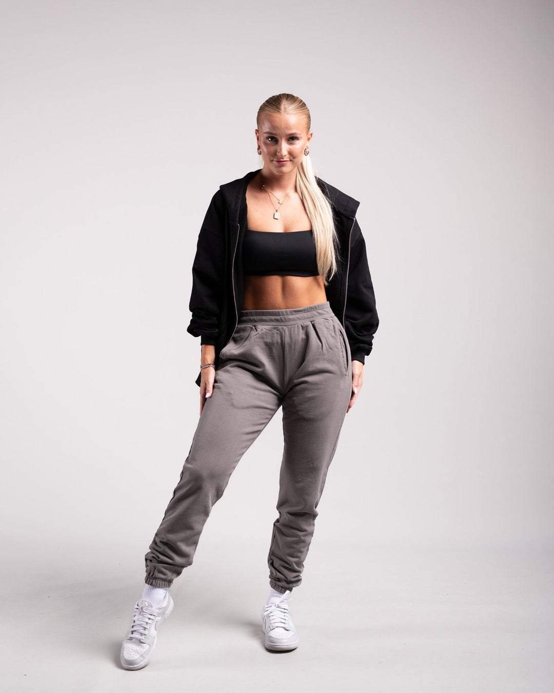 Jogger (Dark Grey) - HQ Basics - Athletic Aesthetics
