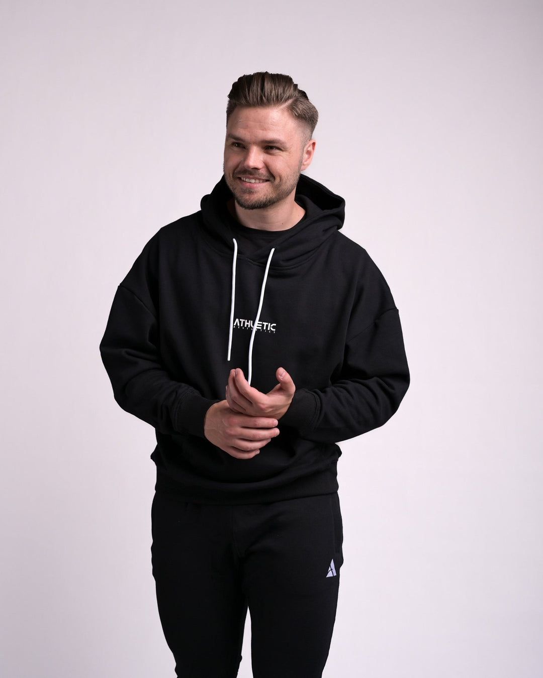 Oversize Hoodie (Black/White) - Athletic Aesthetics