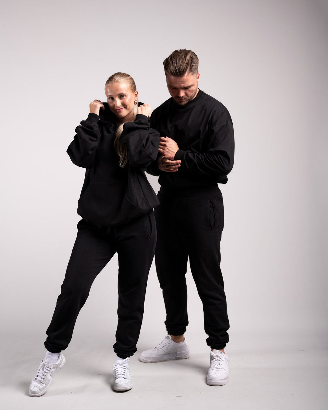 Oversized Hoodie (Black) - HQ Basics - Athletic Aesthetics