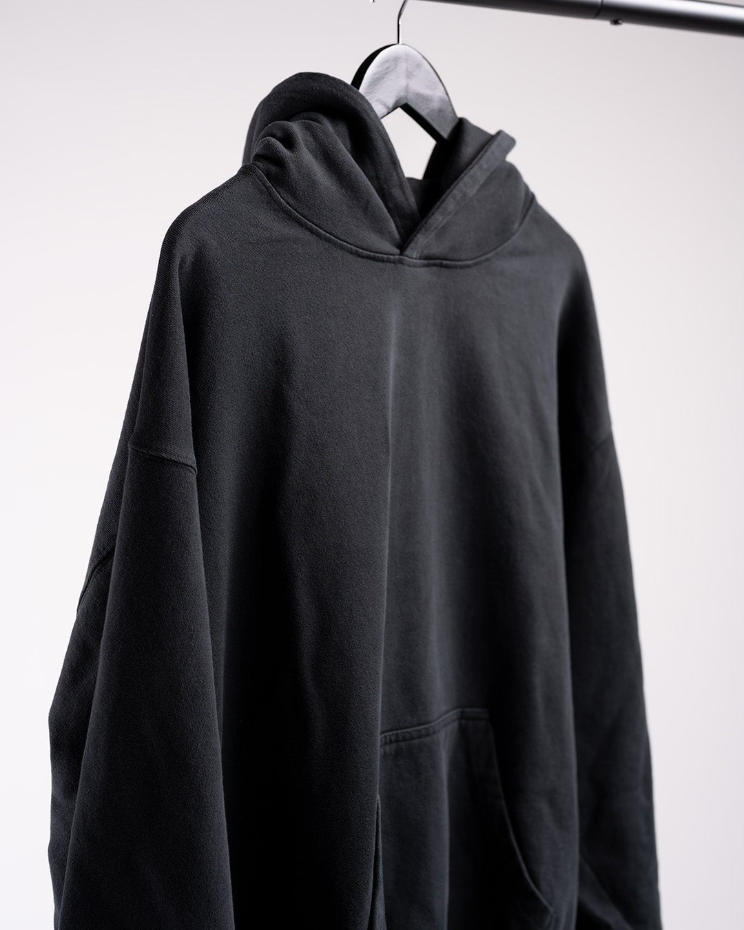 Oversized Hoodie (Vintage Black) - HQ Basics - Athletic Aesthetics