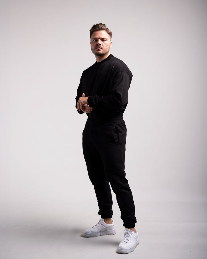 Oversized Longsleeve (Black) - HQ Basics - Athletic Aesthetics