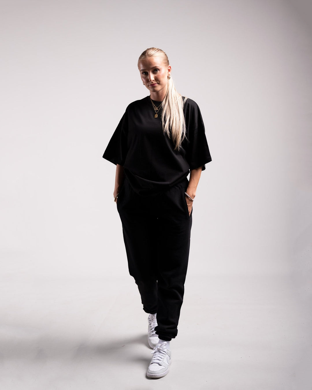Oversized Tee (Black) - HQ Basics - Athletic Aesthetics