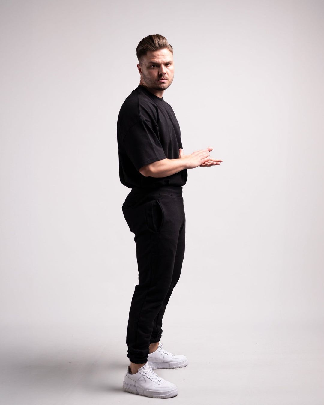 Oversized Tee (Black) - HQ Basics - Athletic Aesthetics