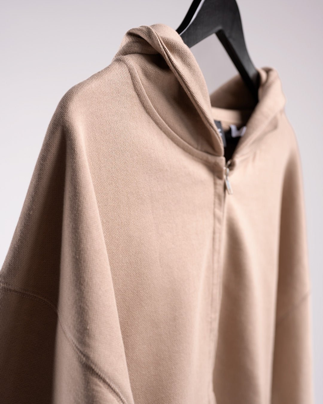 Oversized Zipped Hoodie (Caramel) - HQ Basics - Athletic Aesthetics