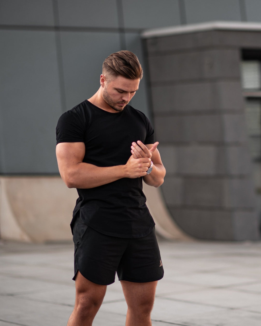 Premium Longline Classic (Black) - Athletic Aesthetics
